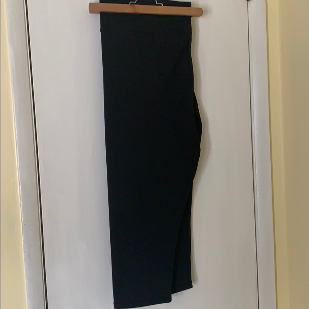 Brand New Fabletics Capri Leggings